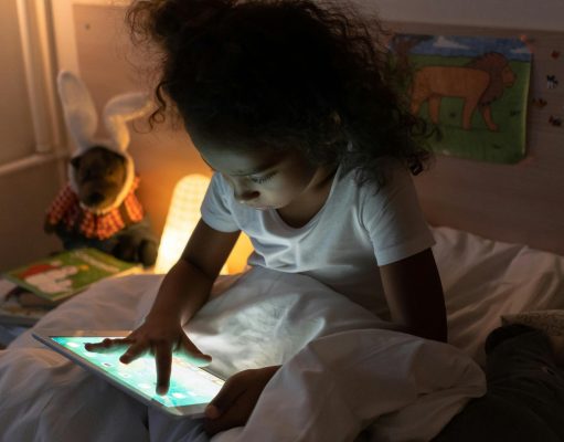 Screen time and social-emotional skills in preschoolers with developmental, behavioural or emotional issues in Singapore